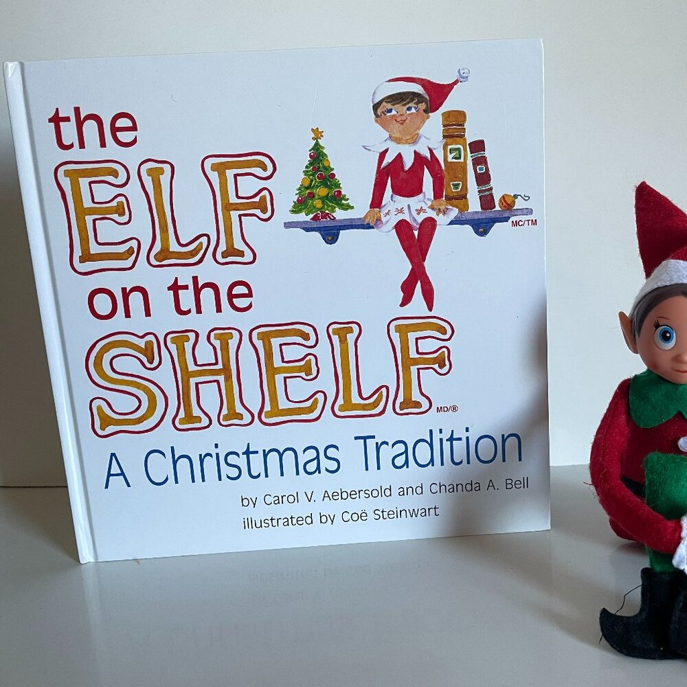 *♪ Elf on the Shelf Christmas 2005 HC Book - Girl book w/ unbranded elf doll *♪